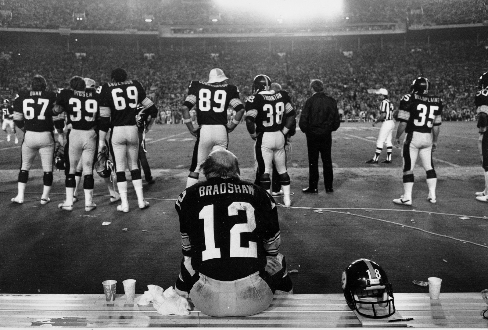 Super_Bowl_Three-peat_Football_30156--28a35_1089534581.jpg