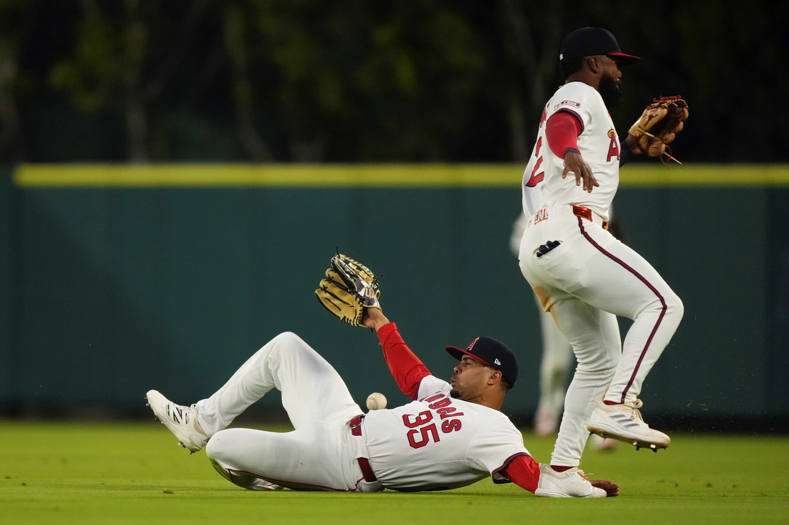 Rangers_Angels_Baseball_33605--e4219_1095129388.jpg