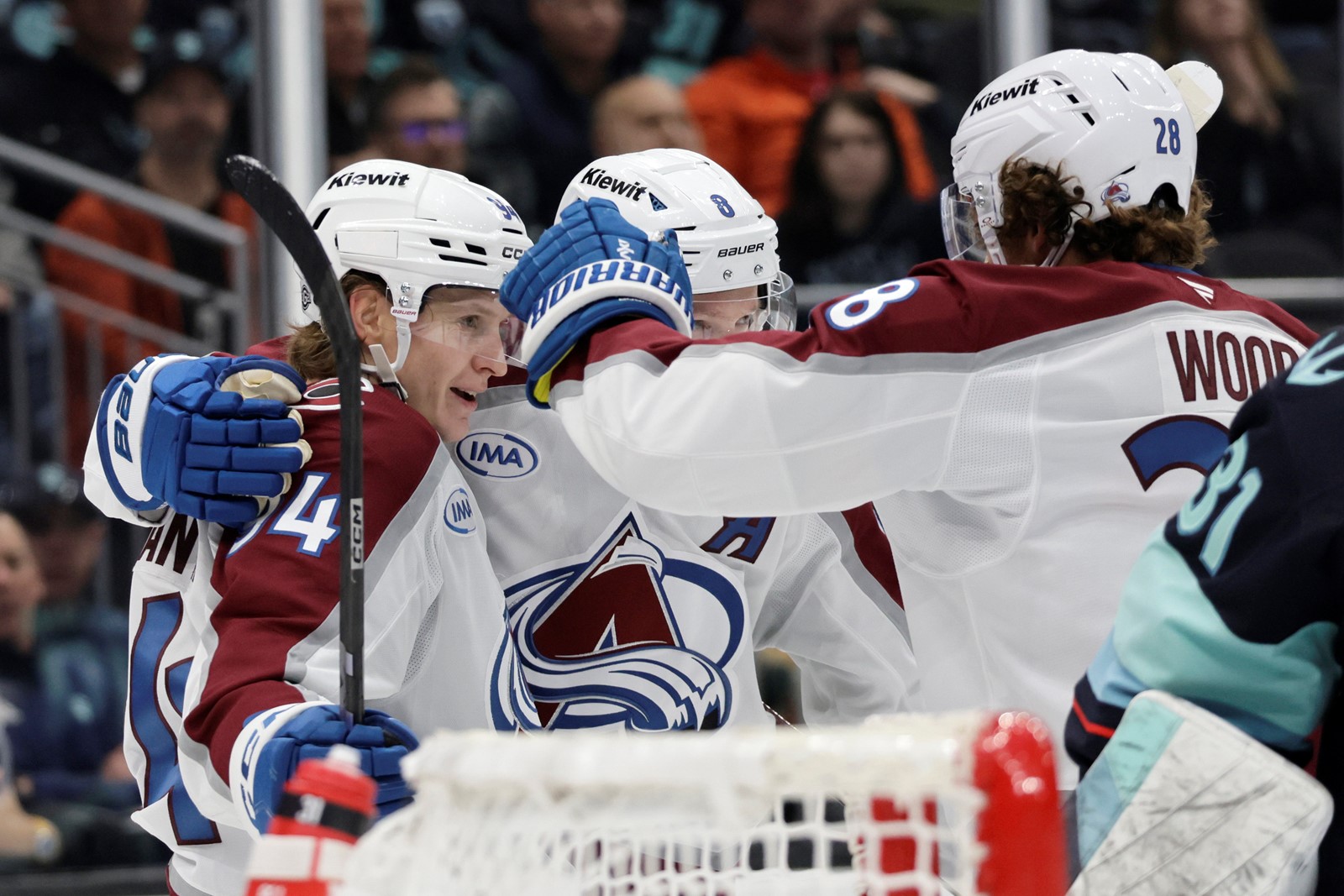 Avalanche_Kraken_Hockey_13197--ae576_1085573186.jpg