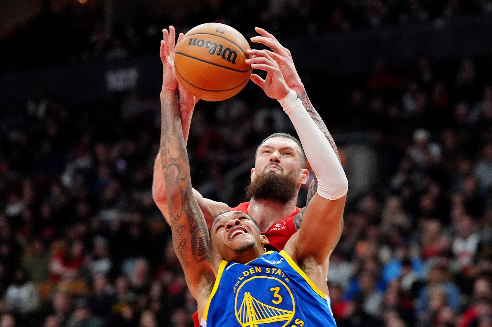 Warriors_Raptors_Basketball_32739--0d581_1101499368.jpg