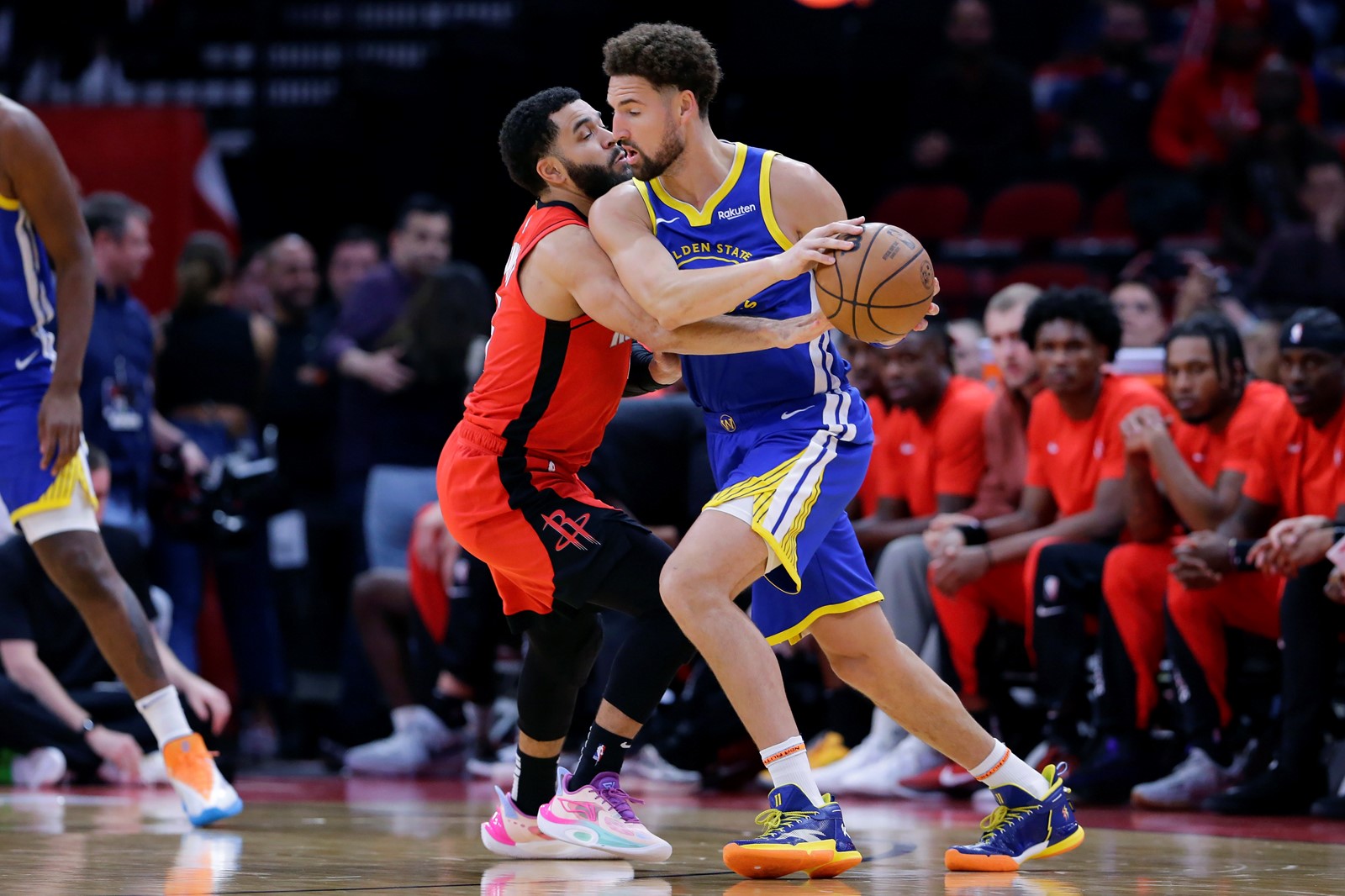 Warriors_Rockets_Basketball_68653--f7ded_1070982684.jpg