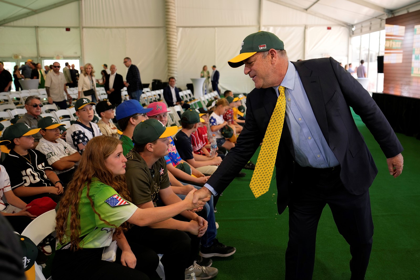 Athletics_Groundbreaking_Baseball_00135--d6606_1094584576.jpg