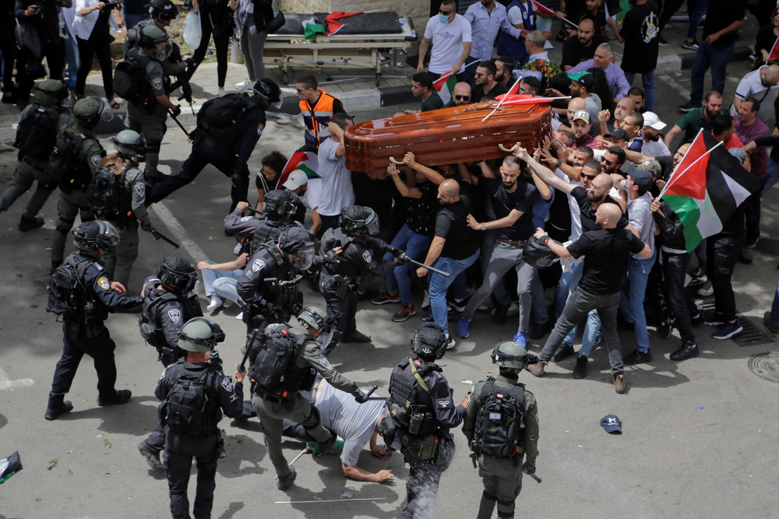 APTOPIX_Israel_Palestinians_Journalist_Killed_97591.jpg-b1fac_1053280214.jpg