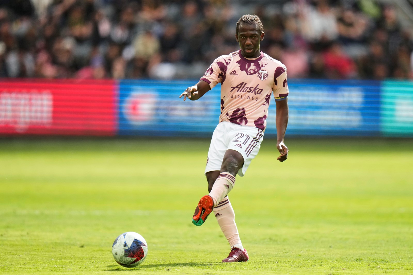 MLS_Dependable_Diego_Soccer_79795--f243e_1090078029.jpg