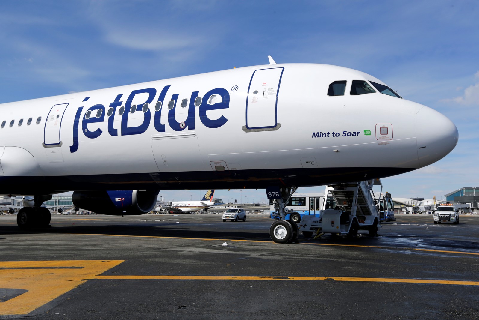 0103_NWS_SJM-Z-JETBLUE-0104-1_1088220157.jpg