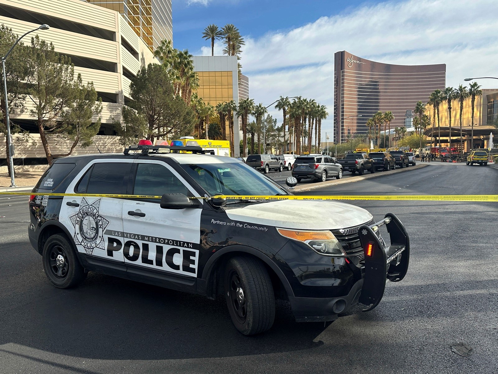 Trump_Hotel-Fire-Las_Vegas_80680--7908e_1088157935.jpg