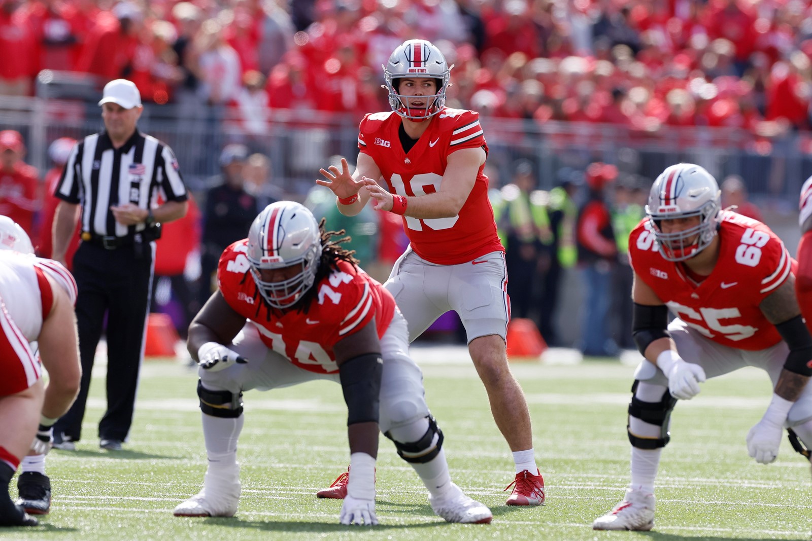 CFP_Ohio_State_Pacing_Offense_Football_91838--d6ba3_1088775992.jpg