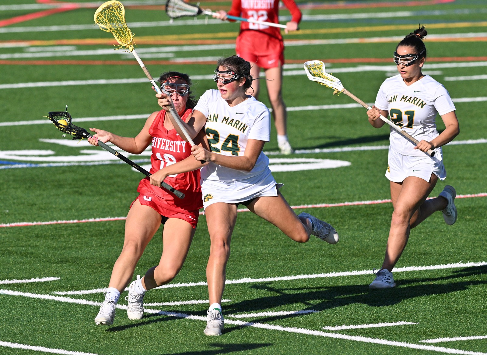 MIJ-L-SMGLAX-0503-04_1078178719.jpg