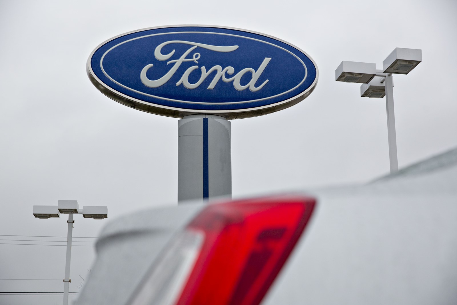 Ford-4FVTP4KE2FDYROTLXJEPCCMP5I_1089926215.jpg