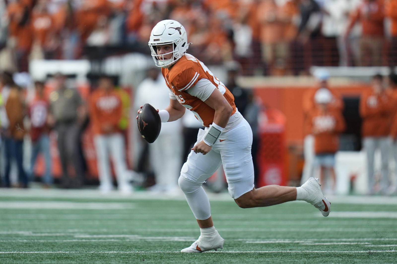 Vanderbilt_Texas_Football_52644--f60df_1099423296.jpg