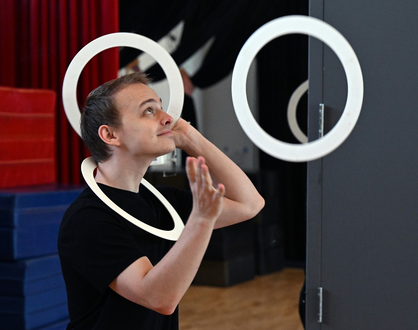 DCC-L-Juggle290_1094989081.jpg