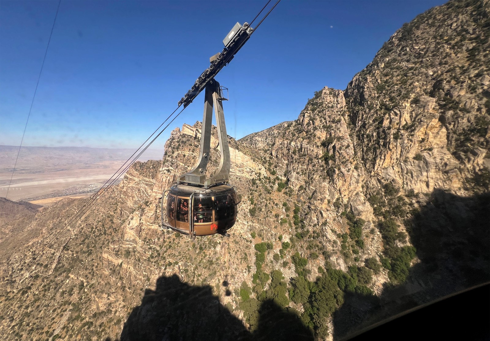 0621_NWS_LDN-L-A2-TRAMWAY-0624_1080294747.jpg