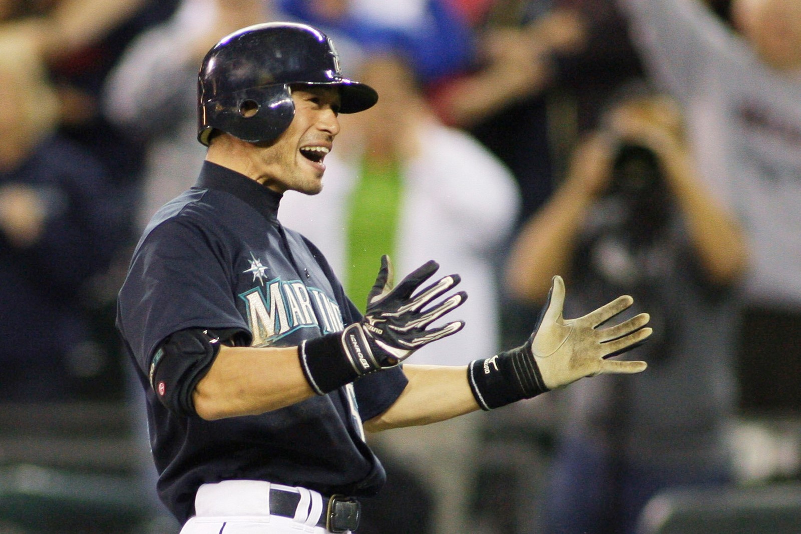 Hall_of_Fame_Ichiro_Baseball_92299--006b7_1095467844.jpg
