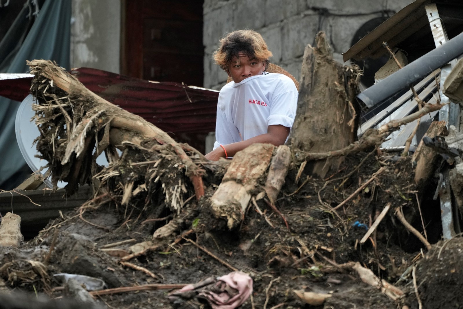 Philippines_Landslides__88755--4efca_1085758731.jpg
