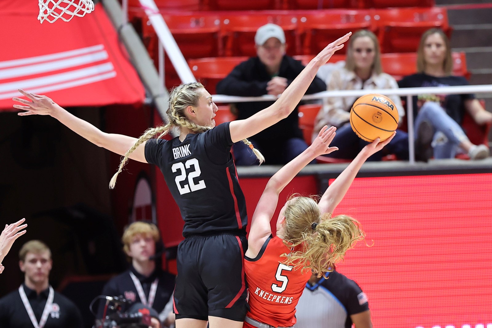 Stanford_Utah_Basketball_01218--5d79a_1060015304.jpg