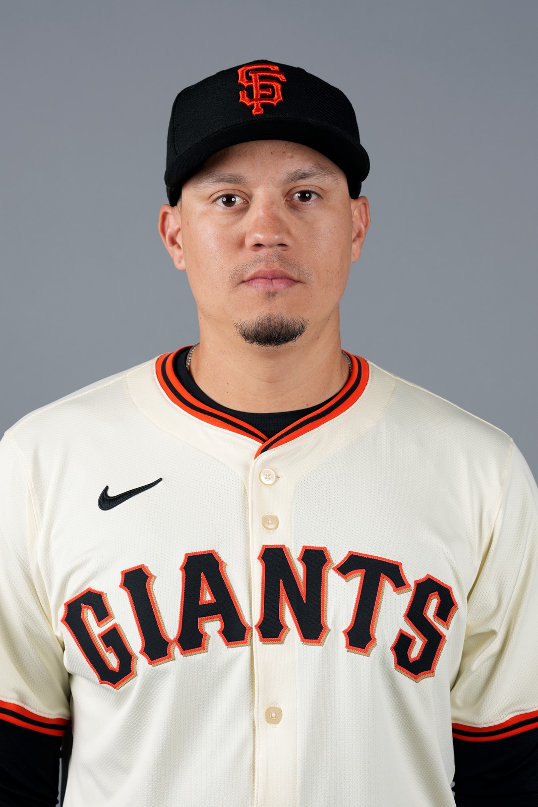 1004_NWS_LDN-Z-FLORES-ROSTER-01_1098361063.jpg