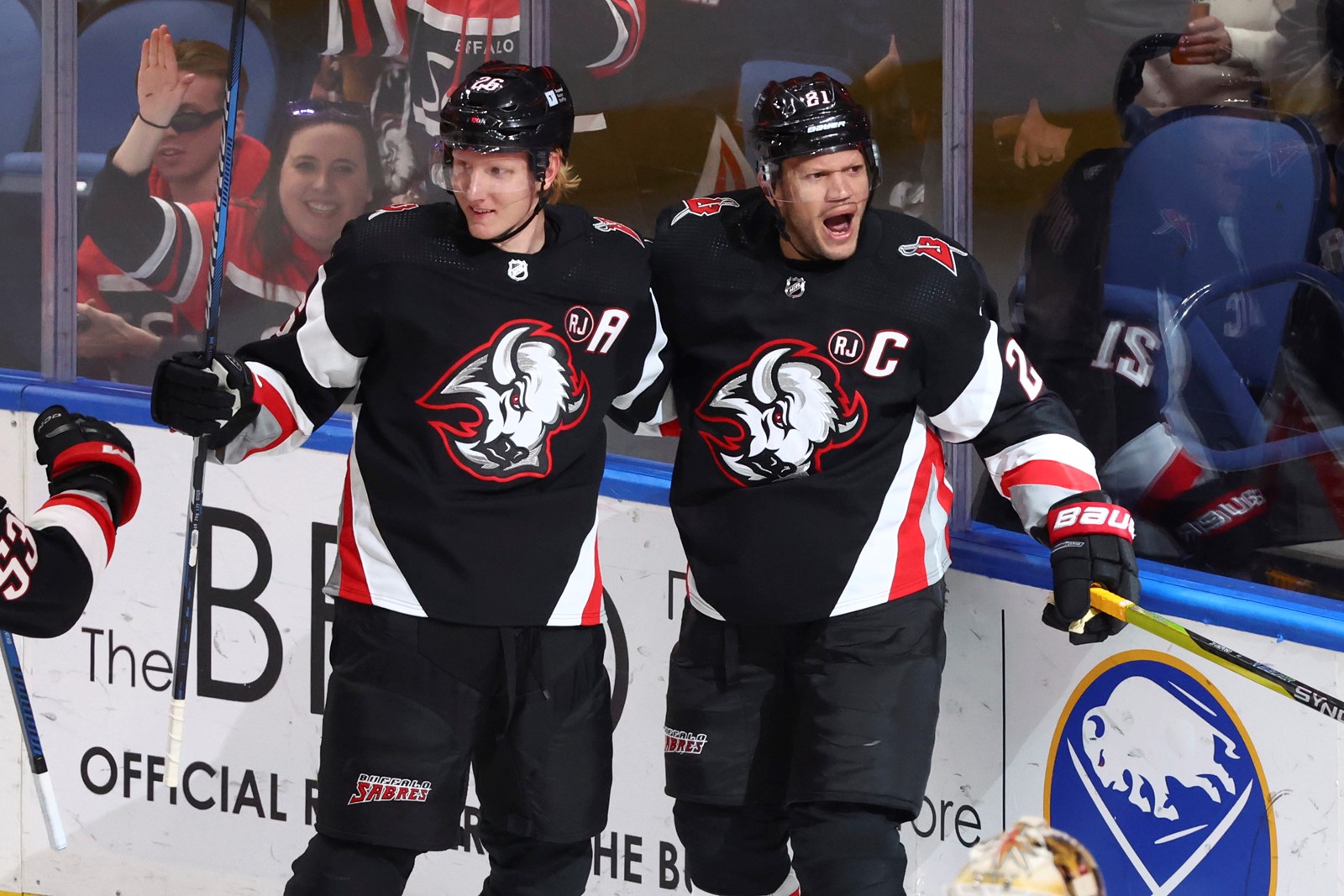 Golden_Knights_Sabres_Hockey_25025--edea7_1075762548.jpg