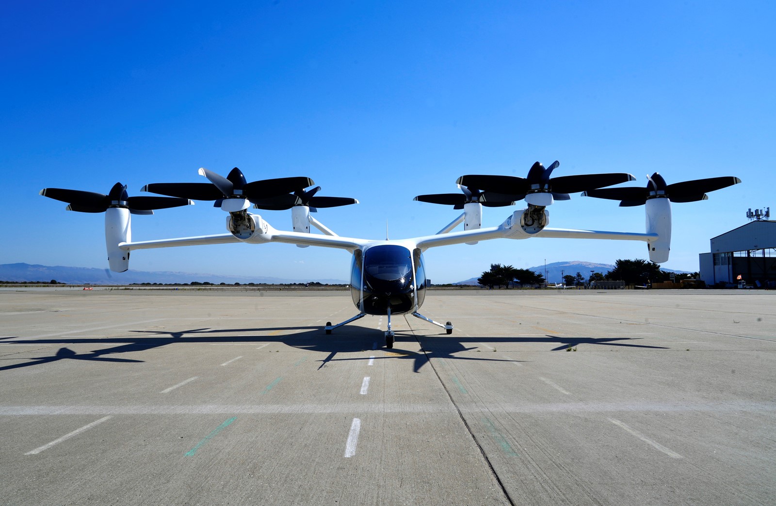 Flying_Taxis_45438--1baab_1088360461.jpg