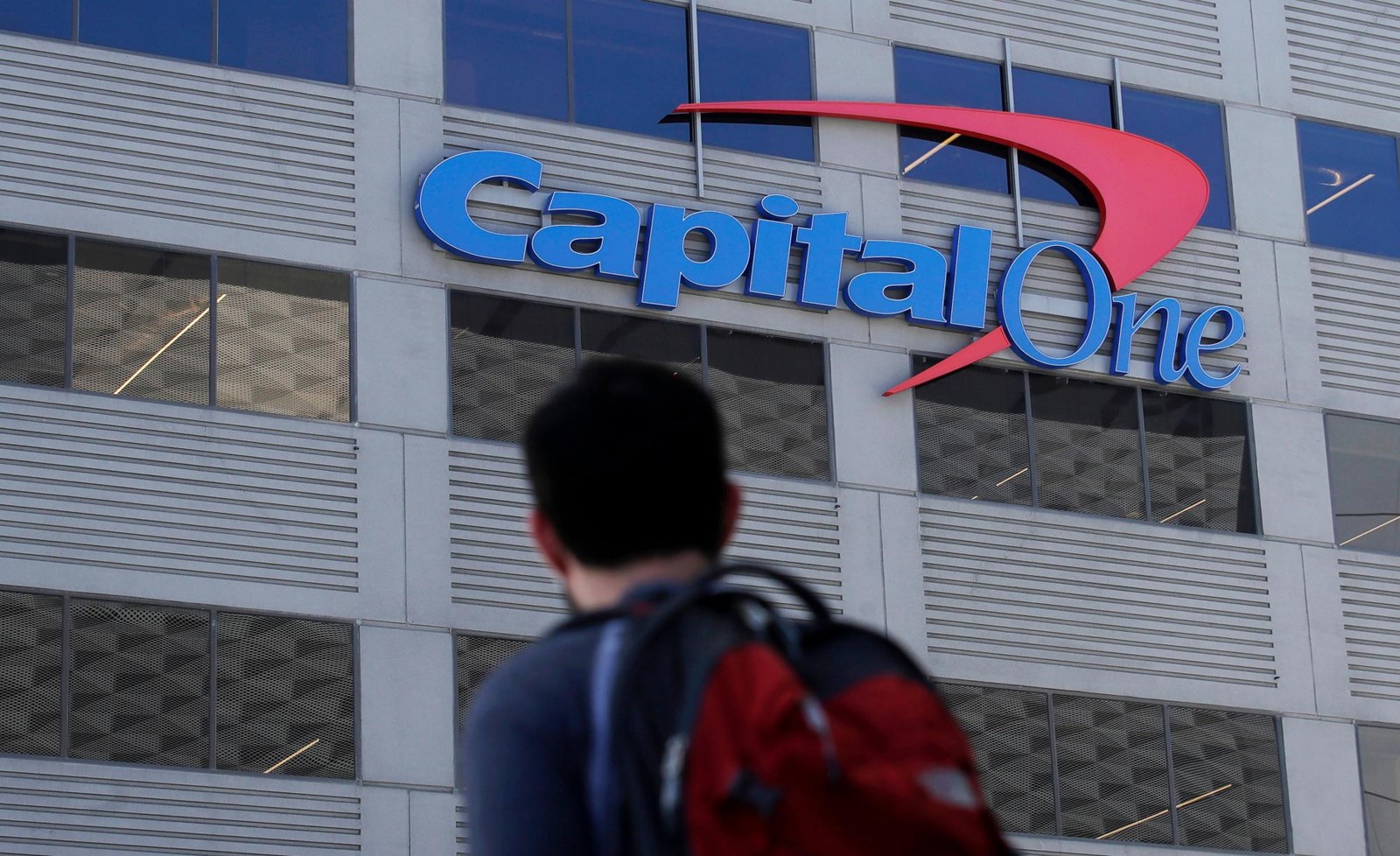 Capital_One_Lawsuit_46227_1088645412.jpg