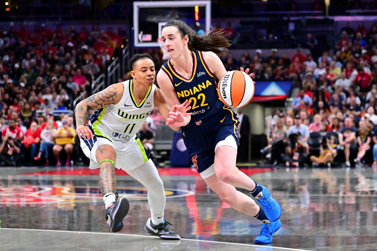 Wings_Fever_Basketball_11883--0eb5d_1095355662.jpg