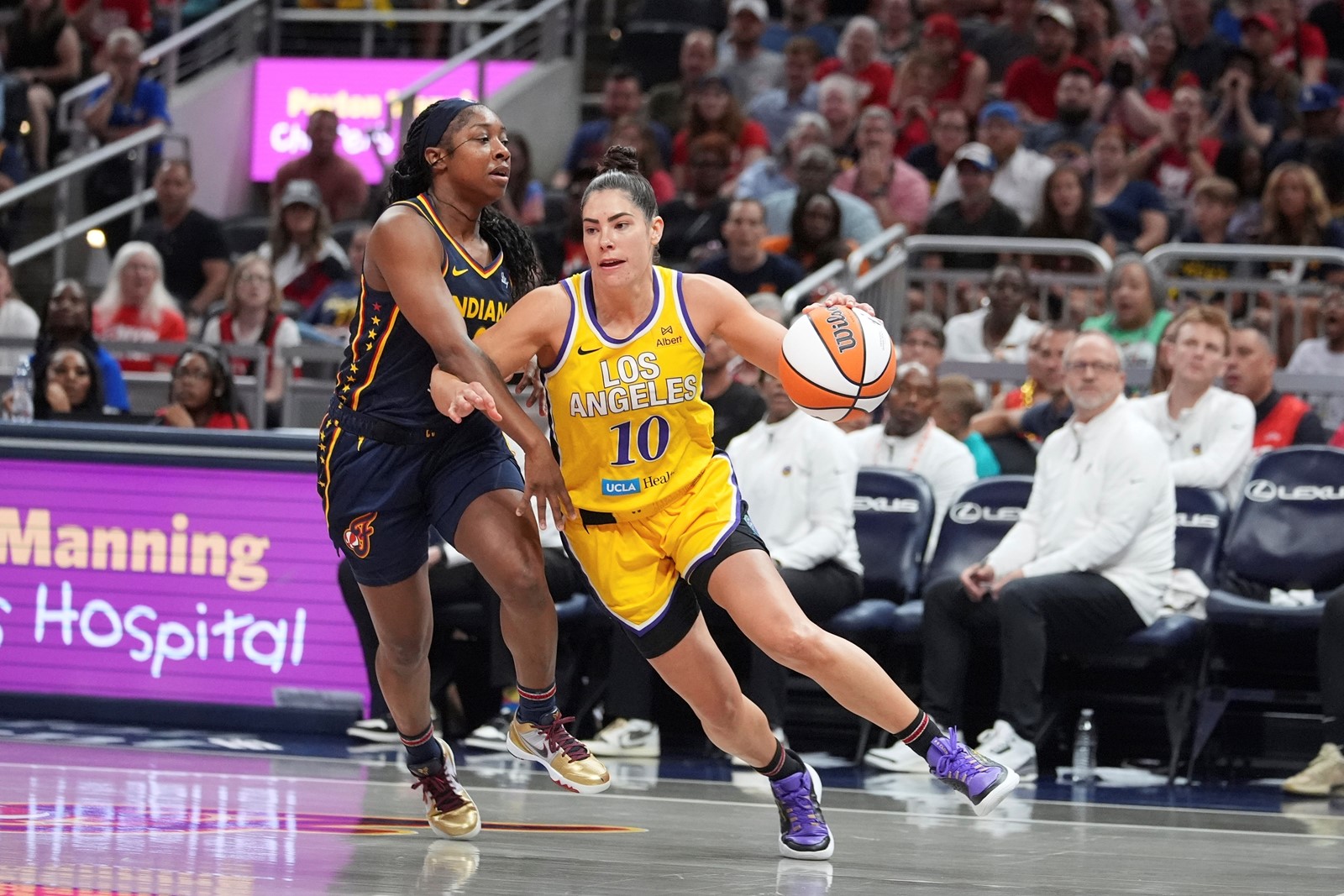 Sparks_Fever_Basketball_14123--0ceb7_1095050433.jpg