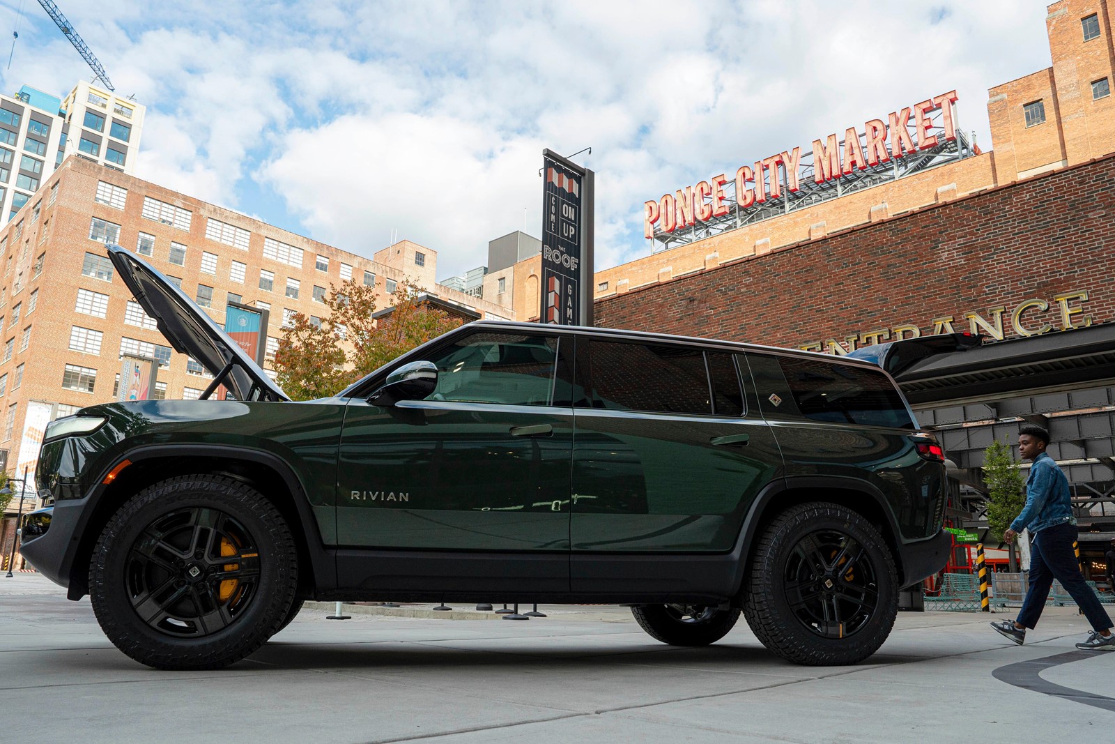 Electric_Vehicles_Loan_34249_1086964696.jpg