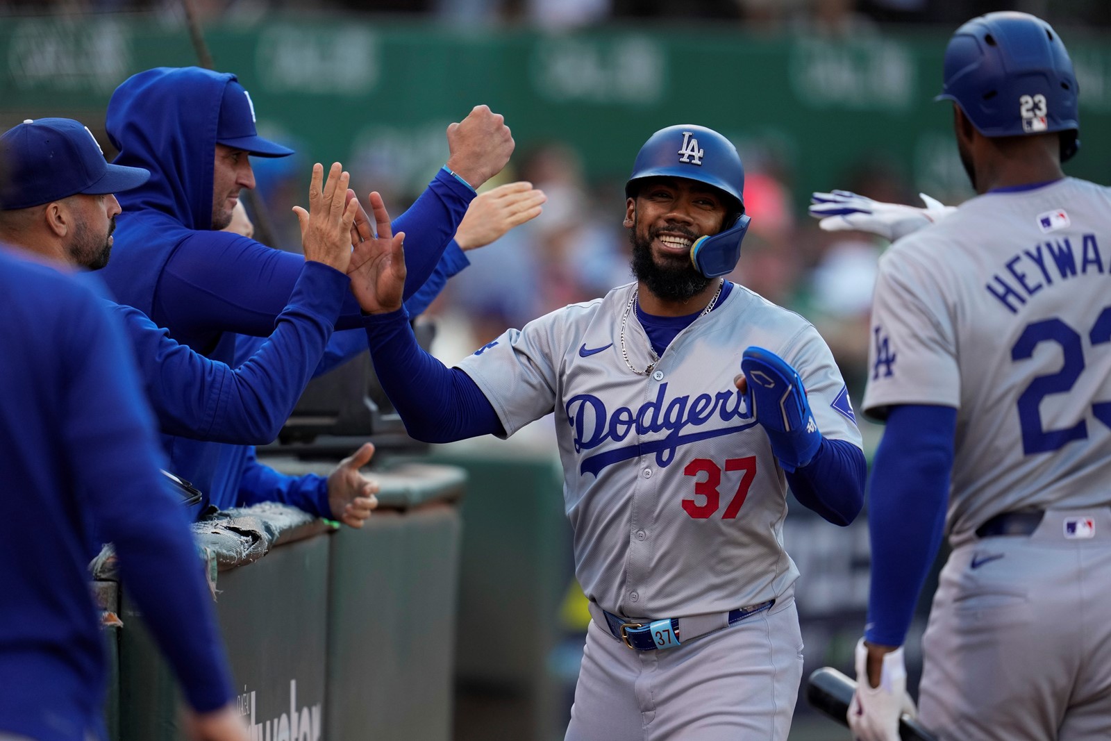 Dodgers_Athletics_Baseball_83612--24506#1_1082154936.jpg