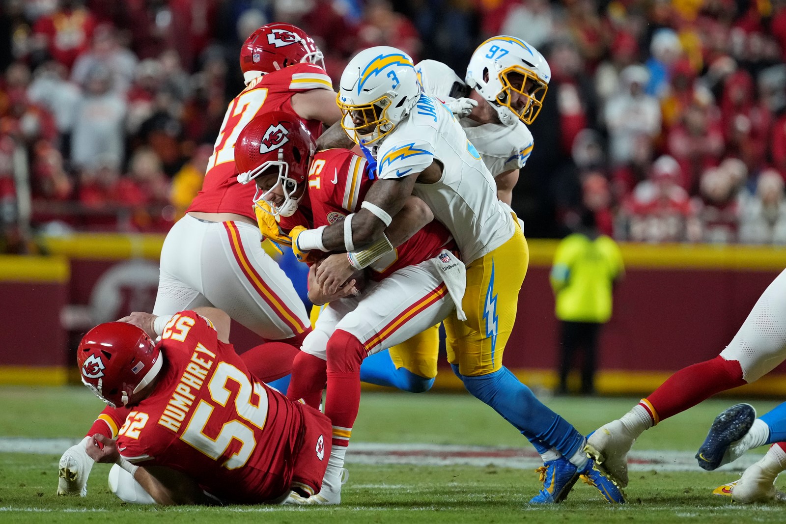 Chargers_Chiefs_Football_63799--ebd04_1088252941.jpg
