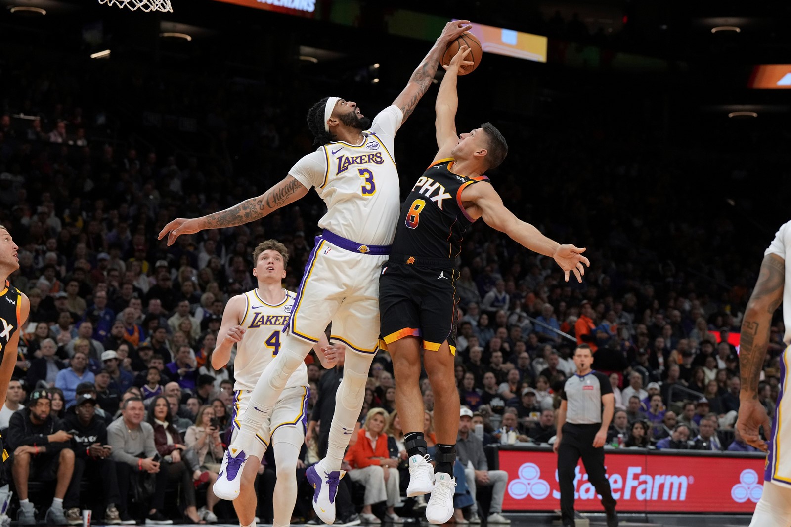 Lakers_Suns_Basketball_51994--42c6b_1086990962.jpg