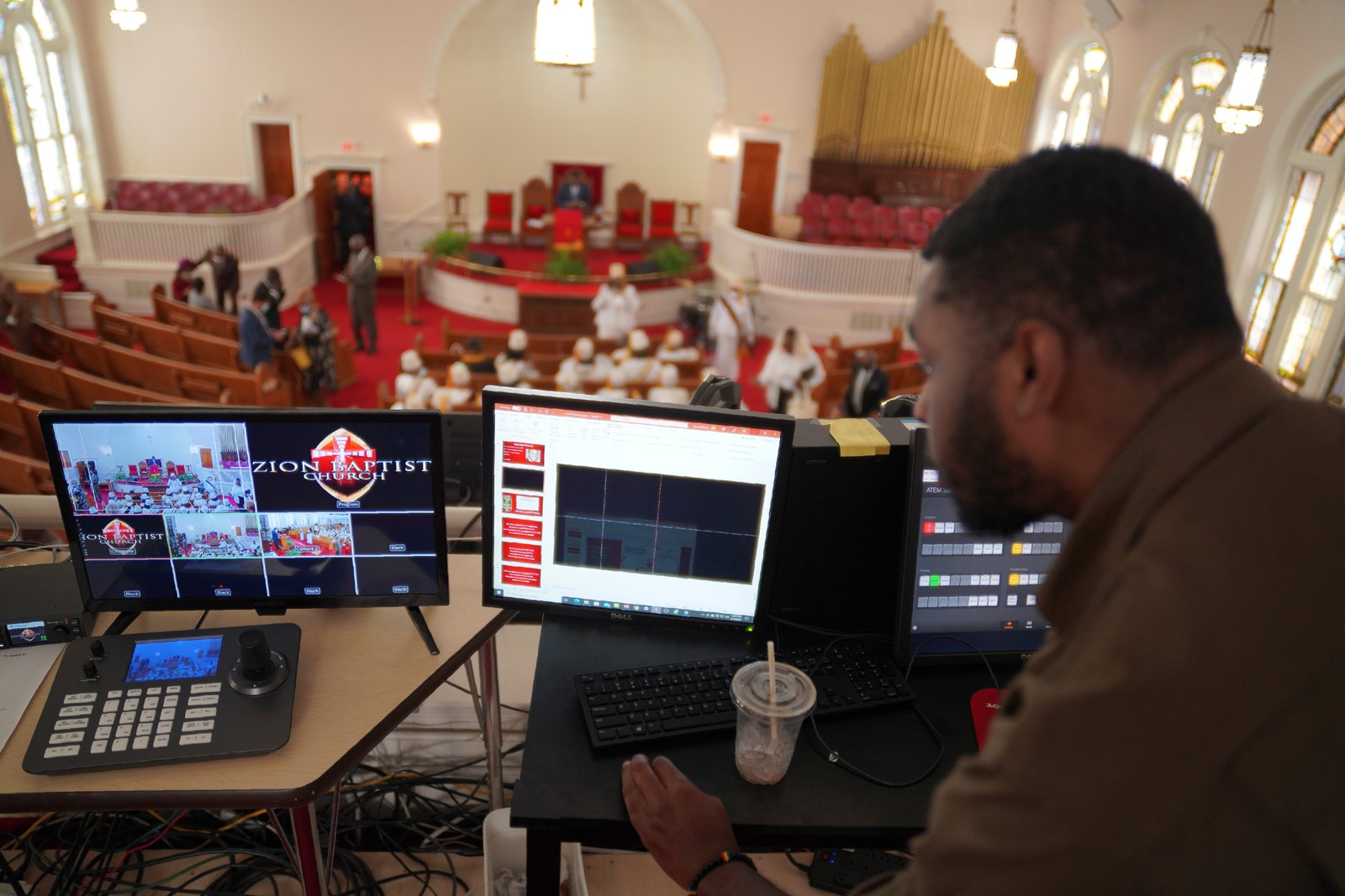 Black_Protestants_Church_Attendance_83290--8b6ce_1062228210.jpg