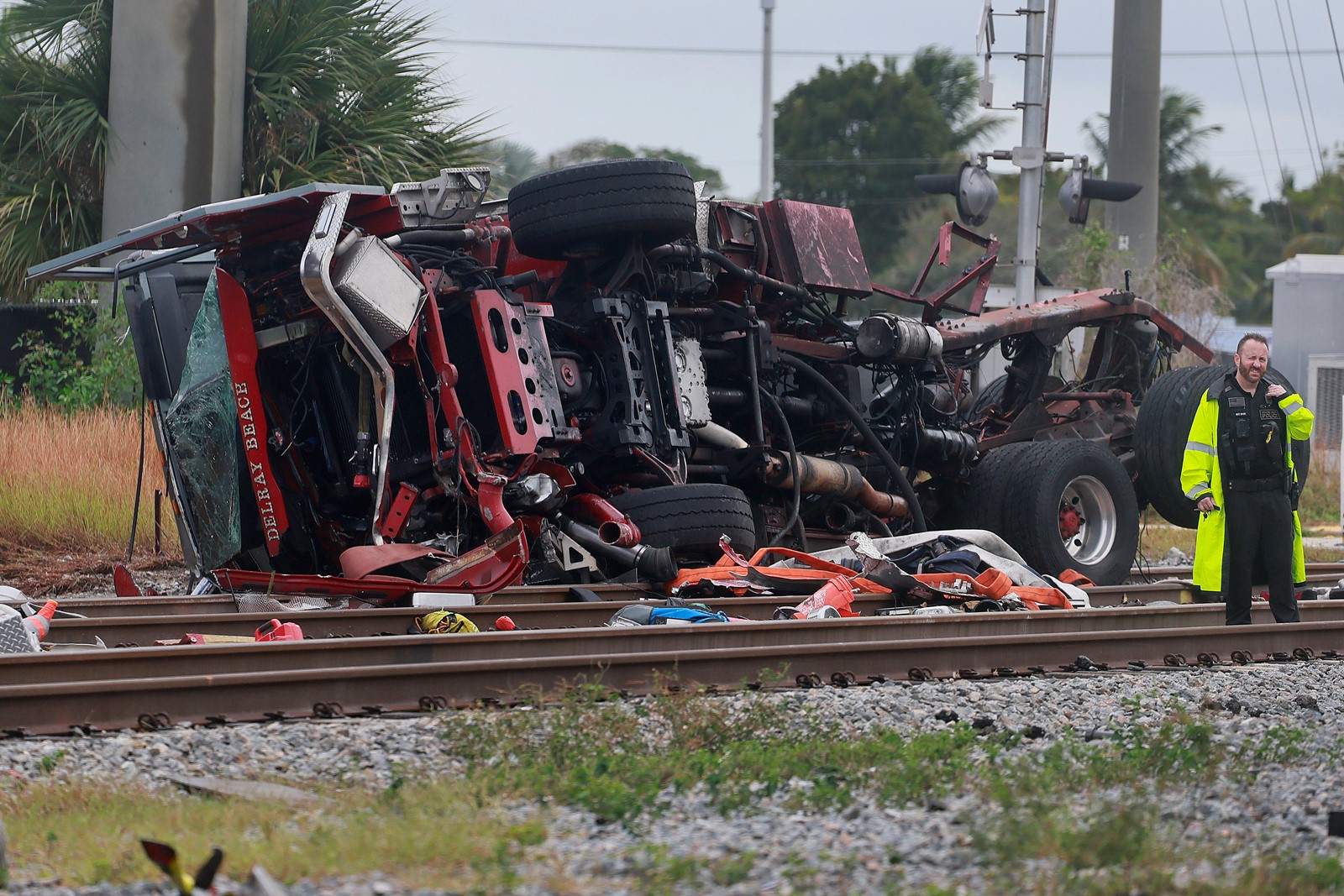 Train_Fire_Truck_Collision_44687--2ed44_1088048393.jpg