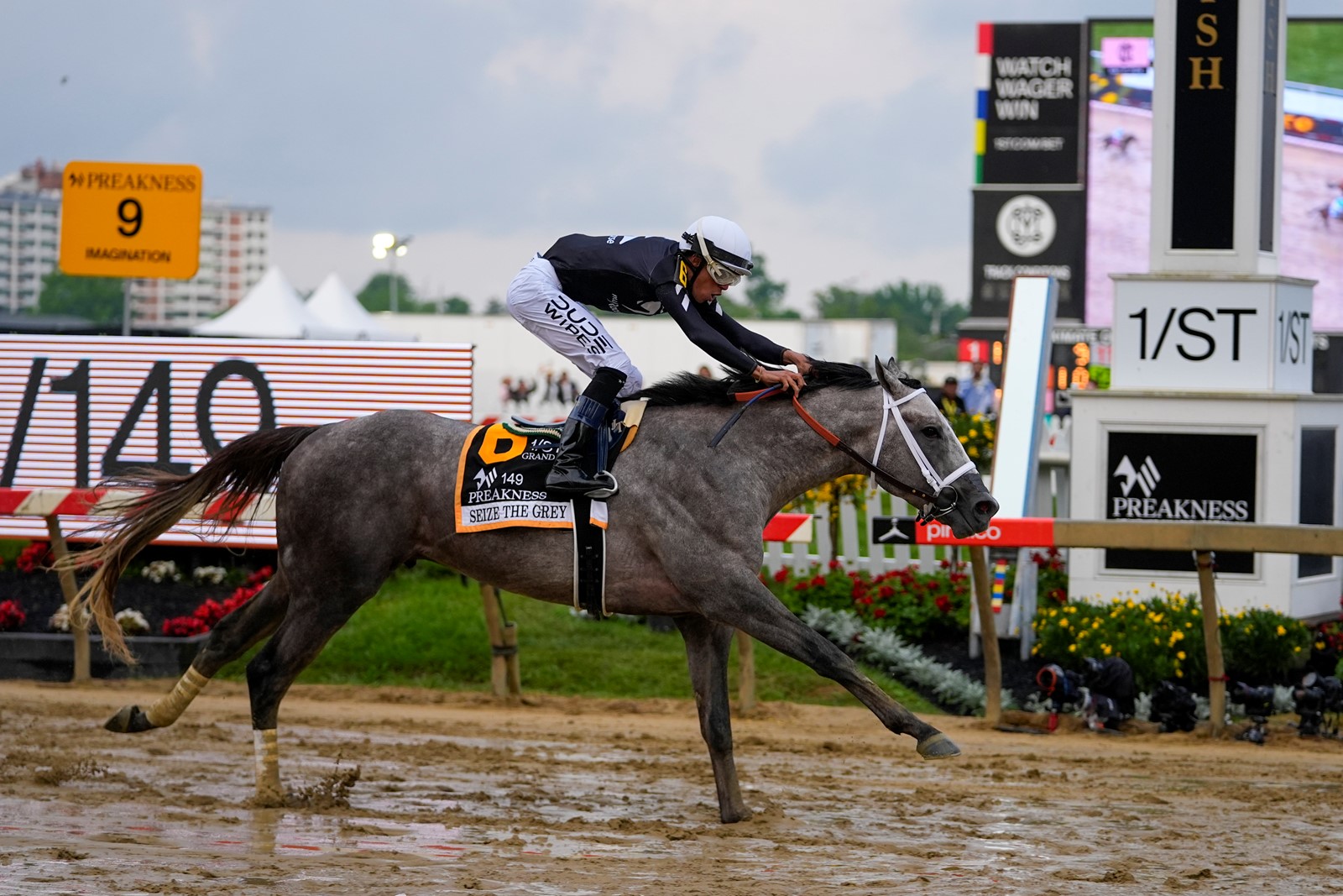 Preakness_Horse_Racing_82045--7493f_1078824892.jpg