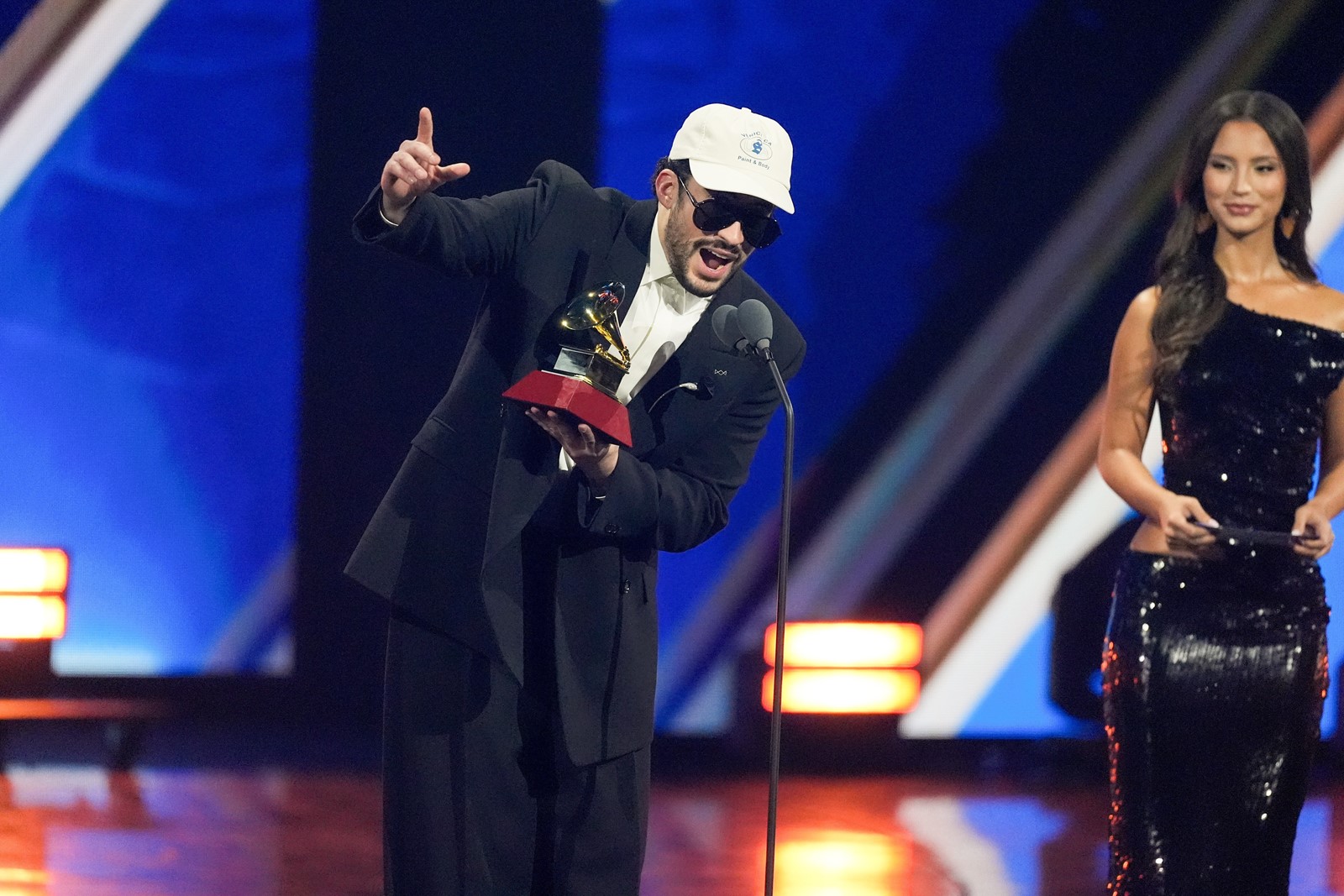 2025_Latin_Grammys_-_Show_76620--483fd_1099965172.jpg