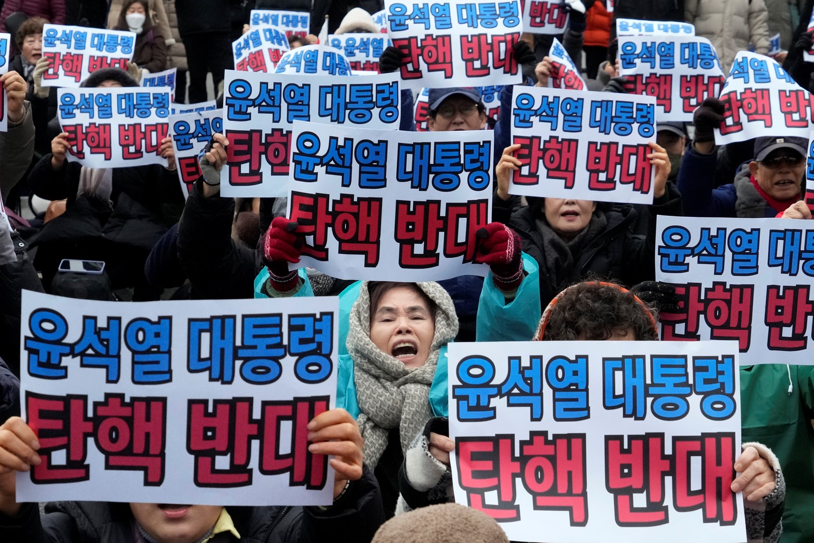 South_Korea_Martial_Law_28905--bceaf_1087681595.jpg