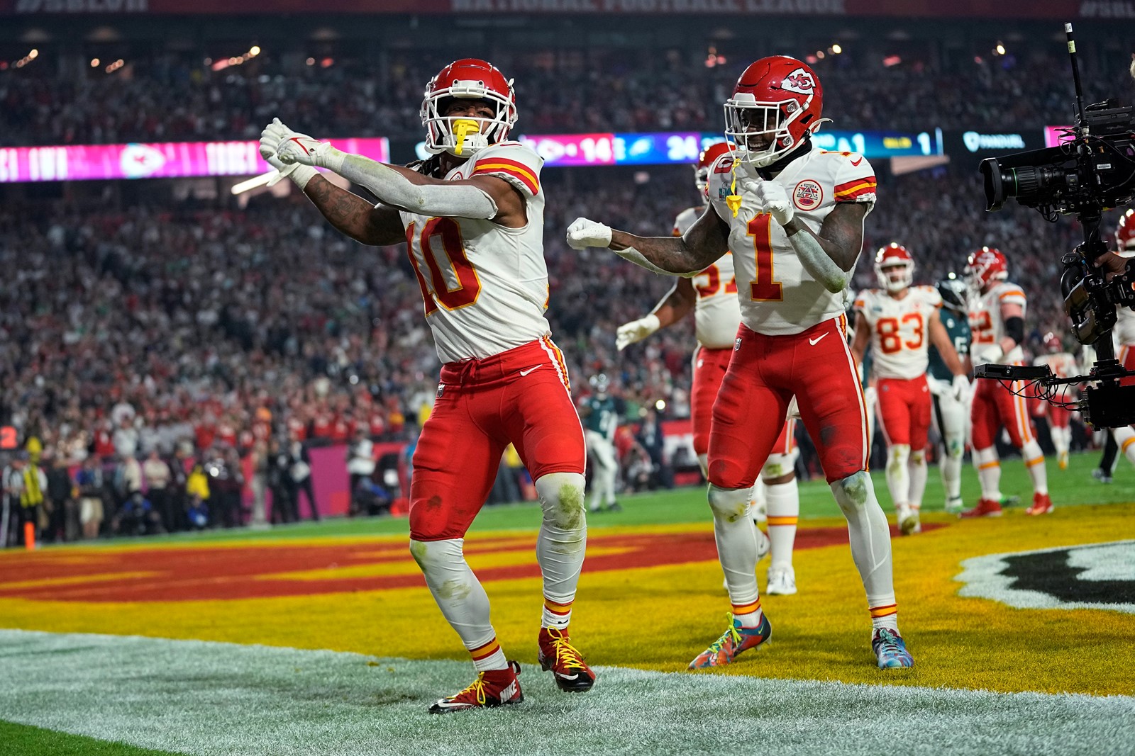 Super_Bowl_Football_48131--c9610_1059671860.jpg