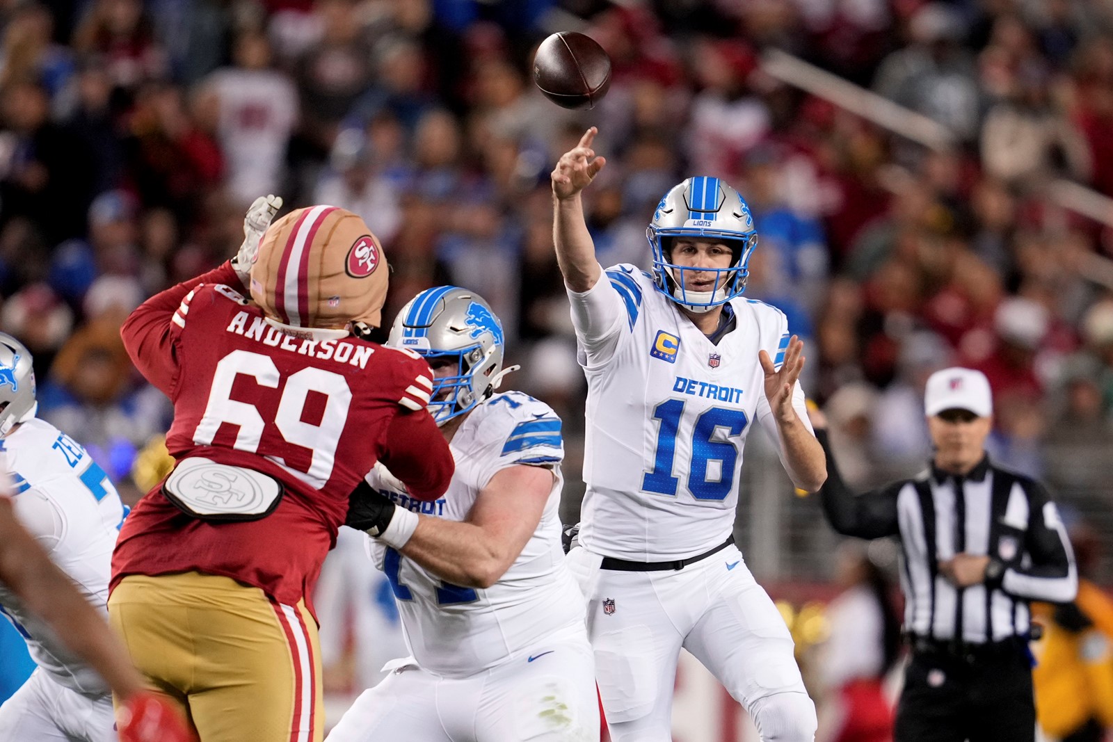 Lions_49ers_Football_64811--cd0f2_1088240255.jpg
