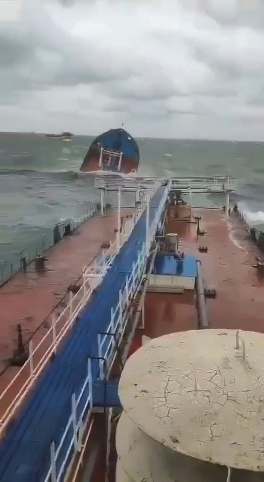 Russia_Tanker_13618--3bebc_1088164894.jpg