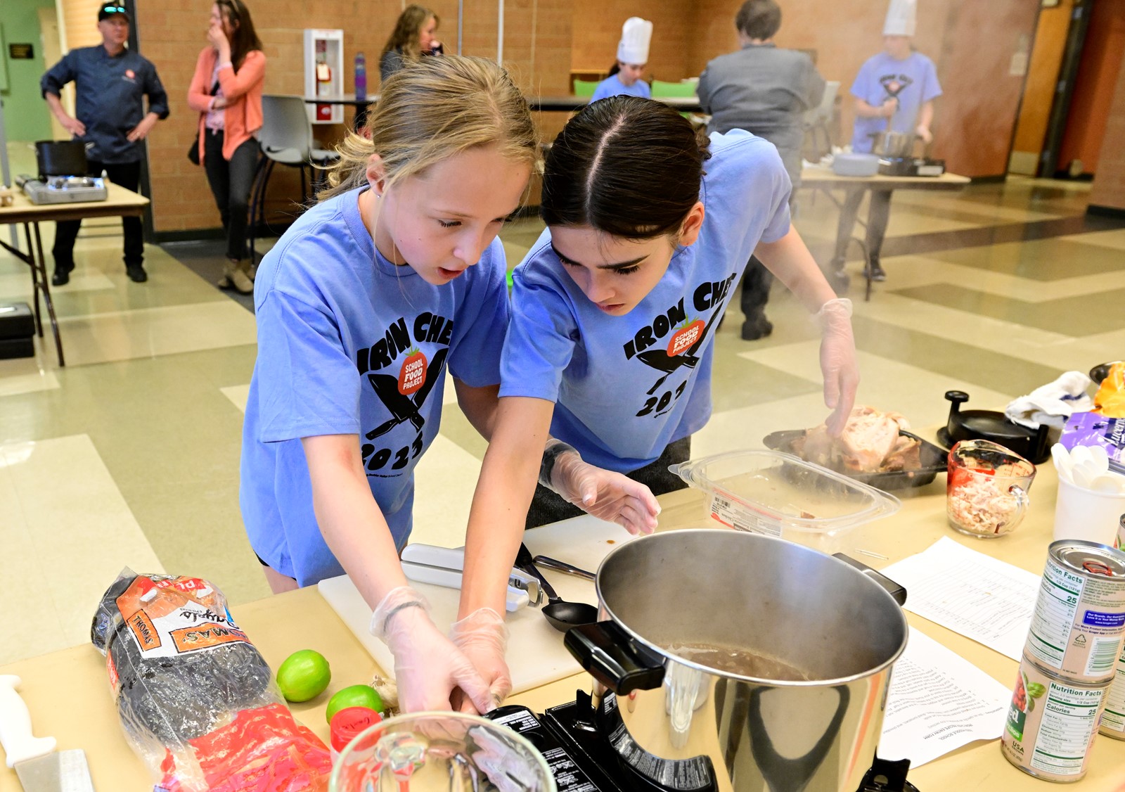 DCC-L-IronChef136_1060538315.jpg
