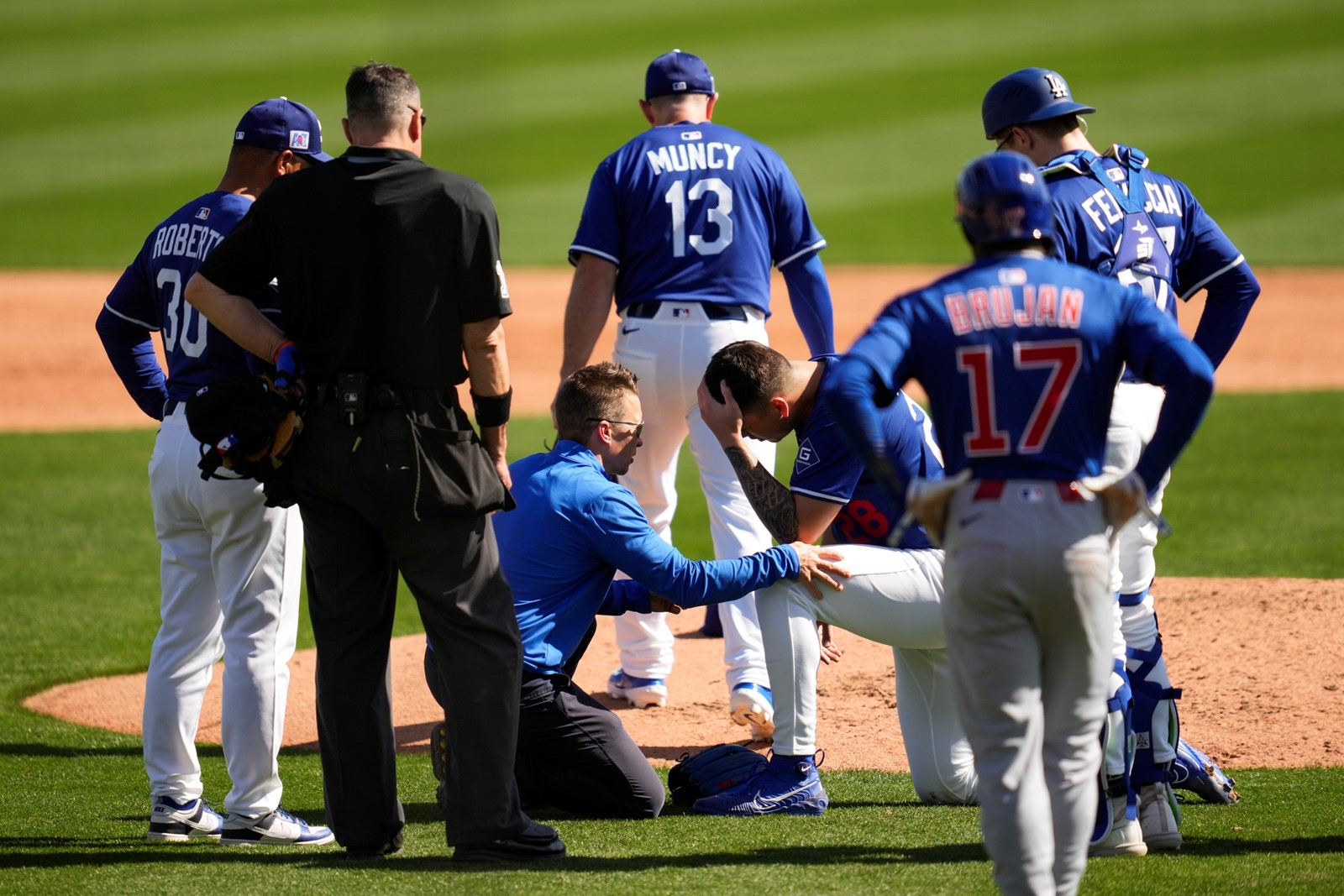Cubs_Dodgers_Spring_Training_39465--5f6eb_1090013773.jpg