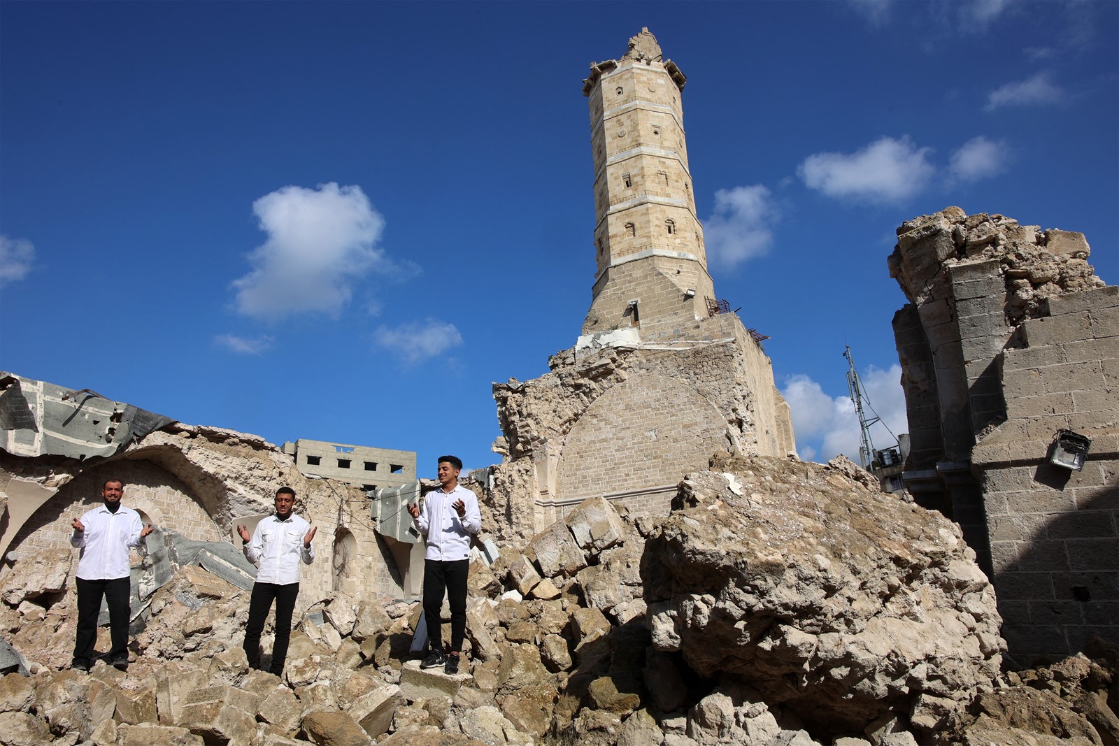 CT_IC_1053434660_1053501455_006-0302_AFP-Getty_TOPSHOT-PALESTINIAN-ISRAEL-CONFLICT-RELGION-ISLAM-.jpg