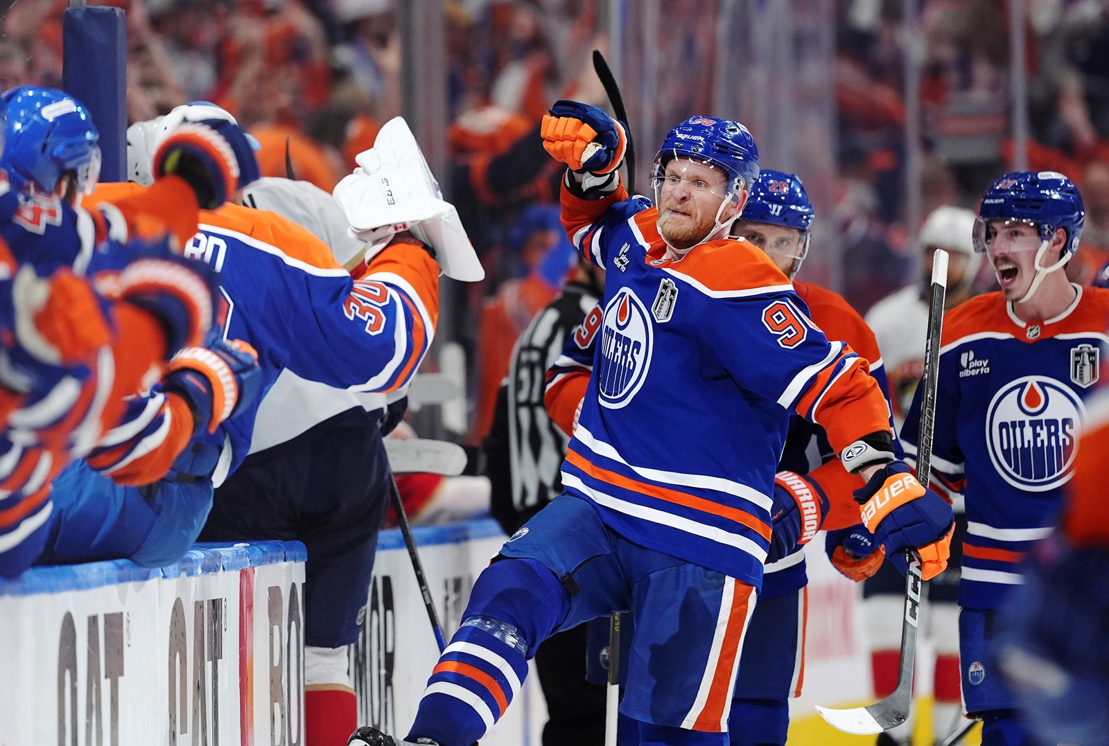 CT_IC_1056469949_1056540545_016-0608_Stanley_Cup_Panthers_Oilers_Hockey_08377--72f25.jpg