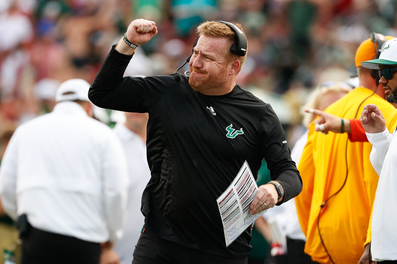 OS_IC_1047781116_1047592368_013-0825_TOS-Z-usf-coach-04.jpg