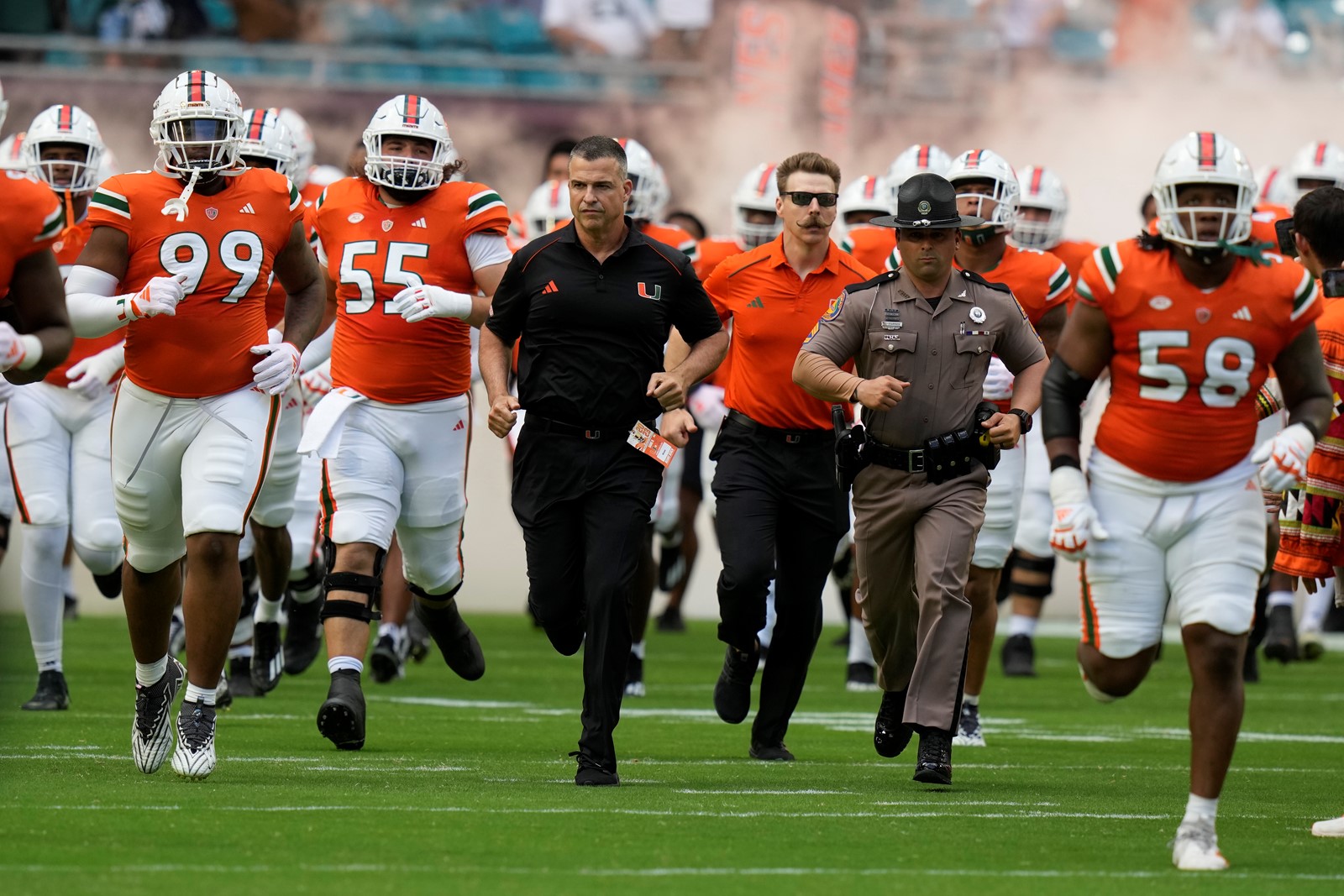 OS_IC_1047781118_1047799962_011-0825_Virginia-Miami-Football.jpg