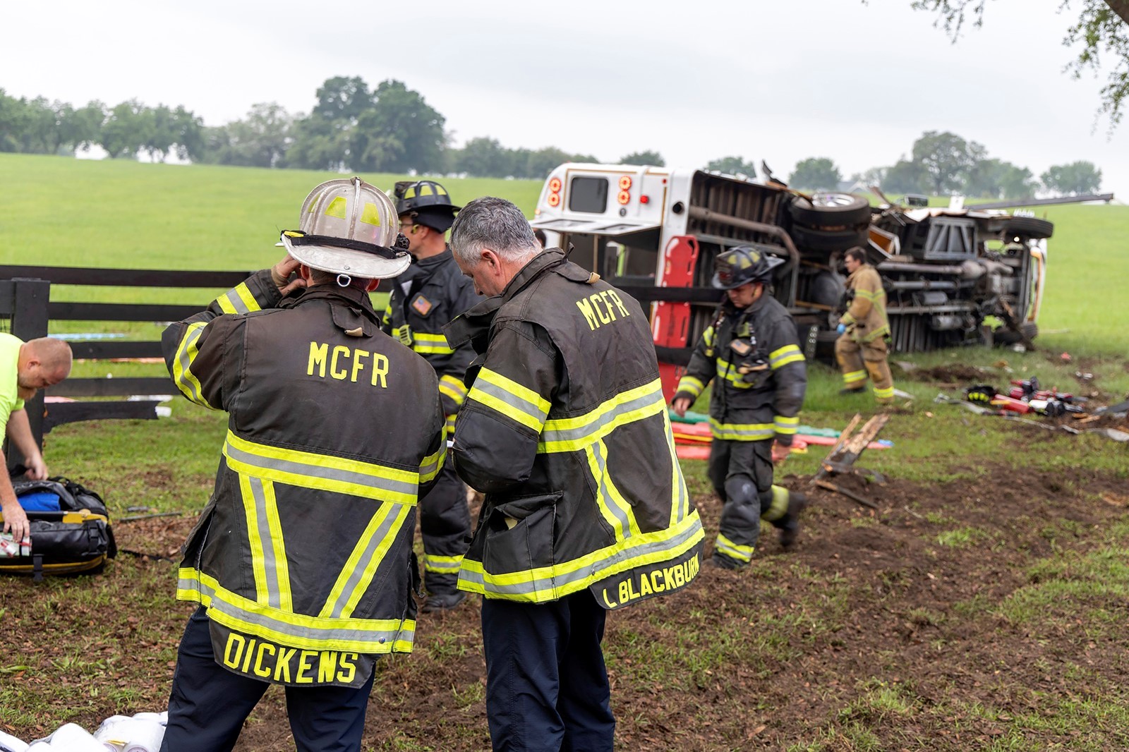 OS_IC_1048019999_1048056143_011-0825_TOS-Z-Farmworker-Bus-Accident-Florida-1.jpg